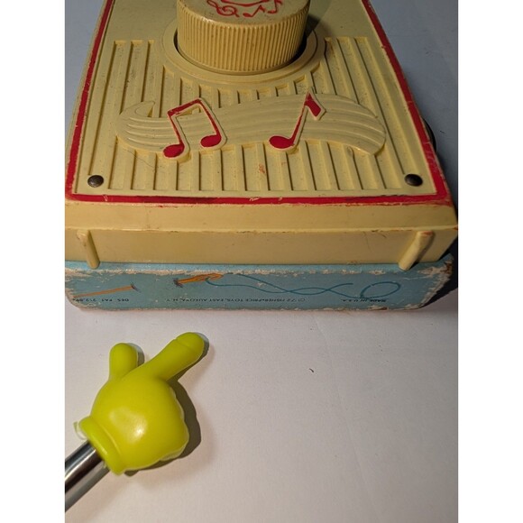 Vintage Fisher-Price Music Box Pocket Radio Pop Goes the Weasel No.773 Works - Picture 8 of 10